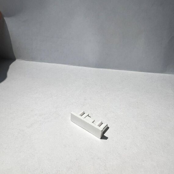 Заглушка торцевая для ультратонкого магнитного шинопровода iLEDEX TECHNICAL VISION END CAP 4825-BK, изображение 2