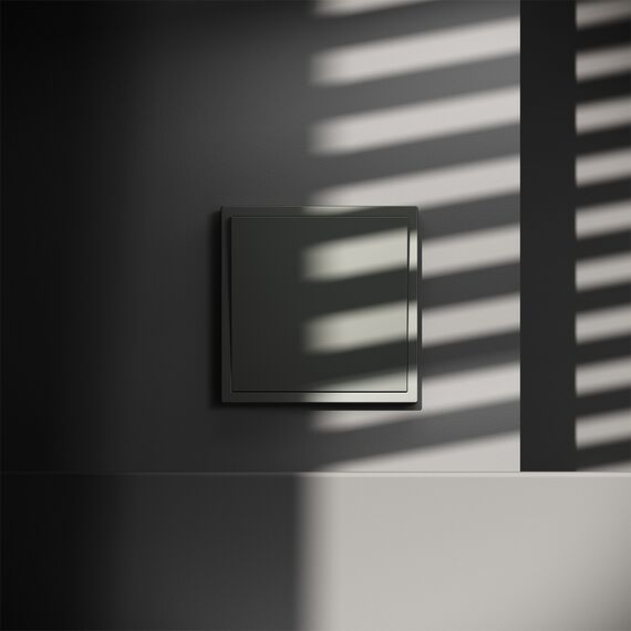 Перекрестный переключатель встраиваемый VOLTUM S70 одноклавишный 10А, (титан), изображение 4