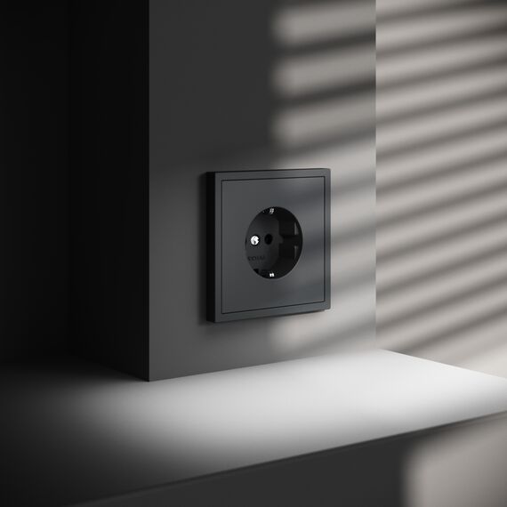Розетка встраиваемая VOLTUM S70 с заземлением 16А, (графит), изображение 3
