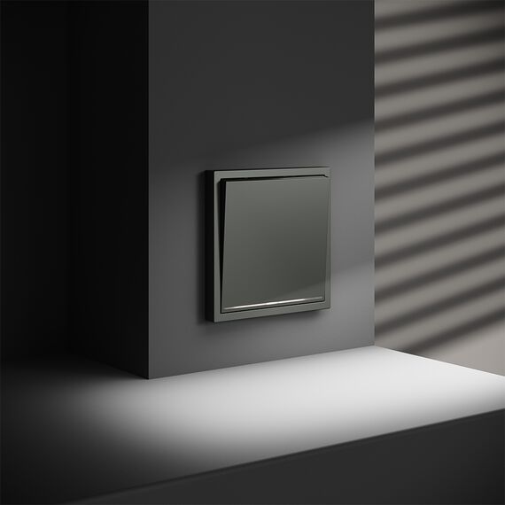 Проходной переключатель встраиваемый VOLTUM S70 одноклавишный с подсветкой 10А, (титан), изображение 5