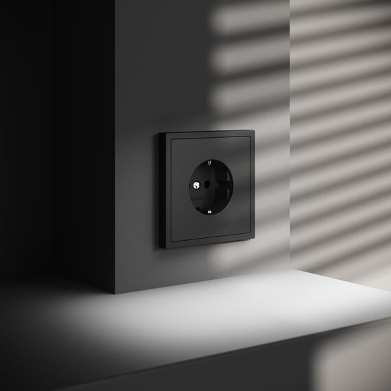 Розетка встраиваемая VOLTUM S70 с заземлением 16А, (черный матовый), изображение 3