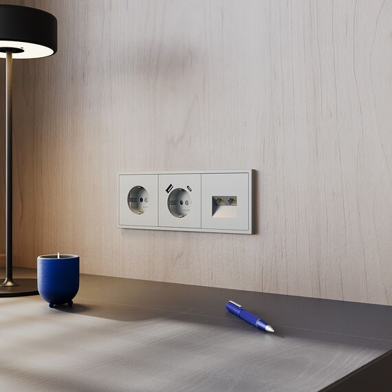 Розетка встраиваемая VOLTUM S70 с заземлением и защитными шторками, 16А, с USB, A+С, (сталь), изображение 6