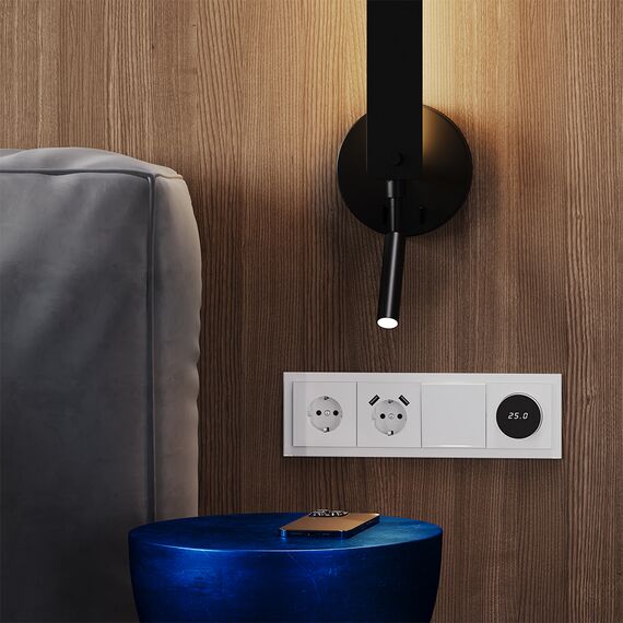 Розетка встраиваемая VOLTUM S70 с заземлением и защитными шторками, 16А, с USB, A+A, (белый матовый), изображение 5