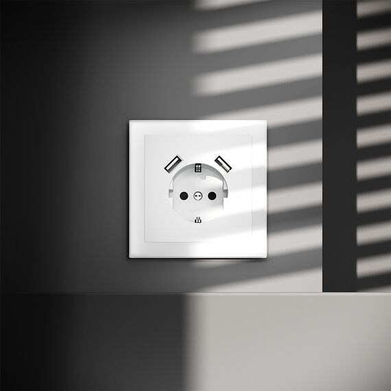 Розетка встраиваемая VOLTUM S70 с заземлением и защитными шторками, 16А, с USB, A+A, (белый матовый), изображение 6