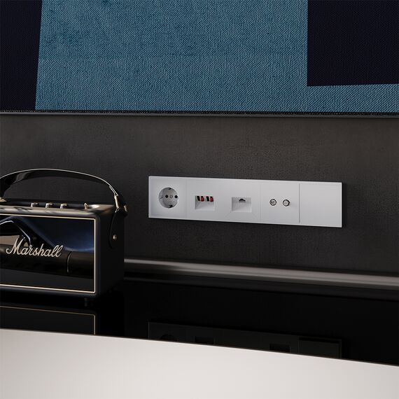 Рамка пластиковая VOLTUM S70 на 5 постов, (белый матовый), изображение 3